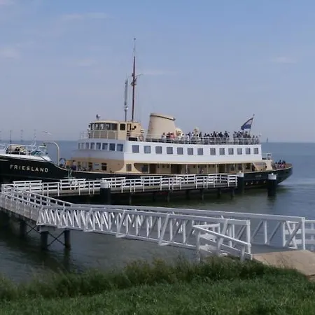 Medemblik Bed And Breakfast-3